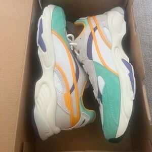 PUMA RS-Connect drip

Great condition! ONLY WORN ONCE!

Size 10.5